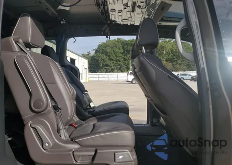 2022 Honda Odyssey Elite z USA, uszkodzony, nr VIN 5FNRL6H99NB023466